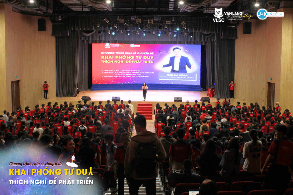 Hình 1 - Chương trình huấn luyện "Hybrid" - Trường Cao đẳng Văn Lang Sài Gòn